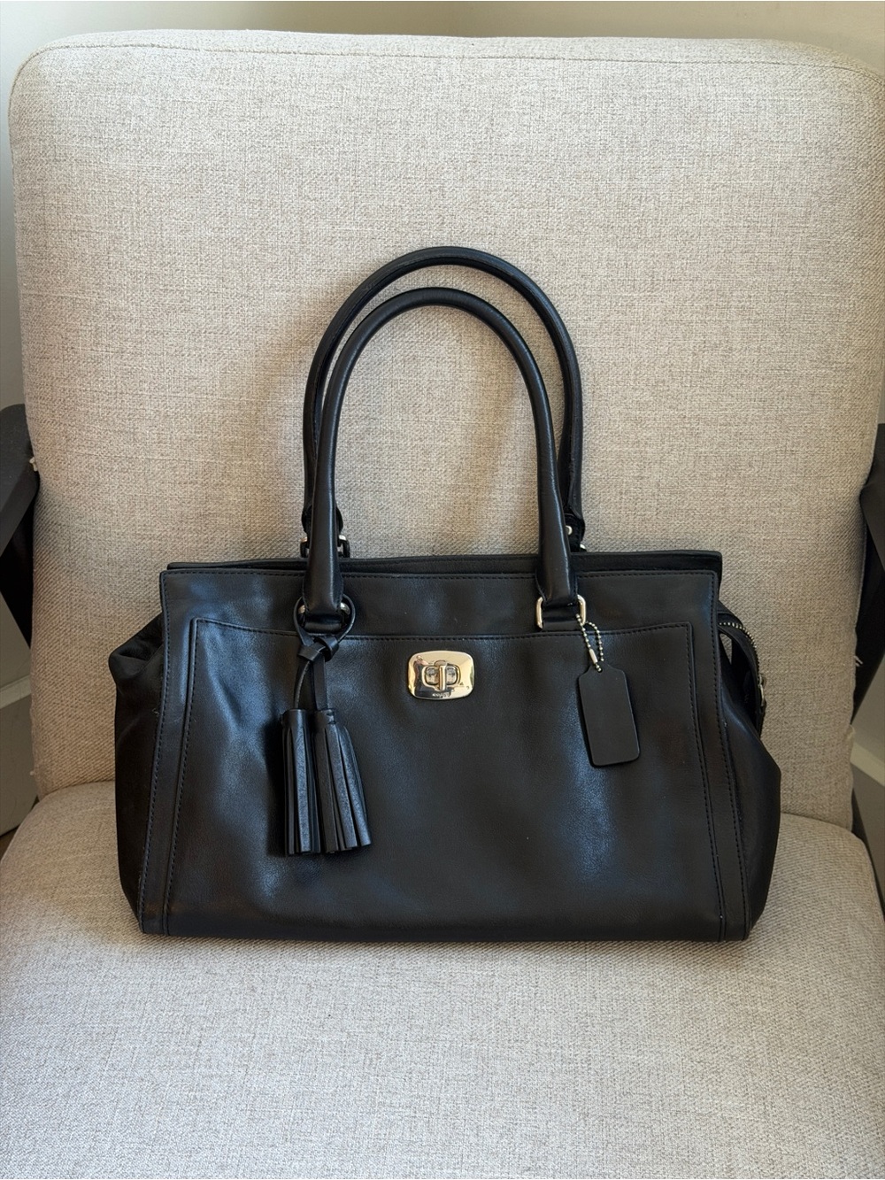 Coach vintage legacy Chelsea Black Leather Tassel Satchel Handbag